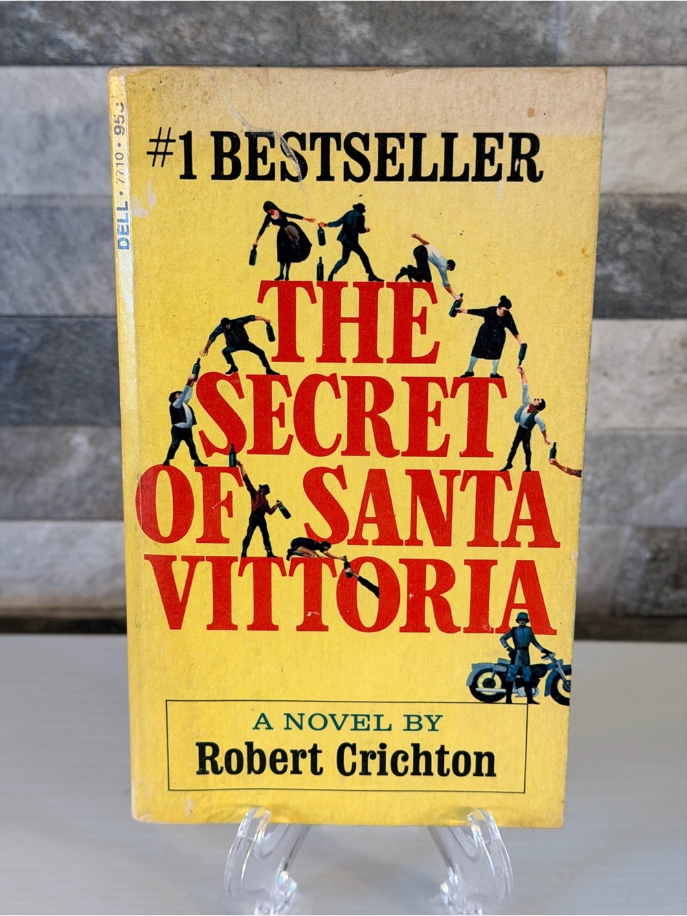 The Secret of Santa Vittoria Robert Crichton 1967 3rd Dell Printing Paperback